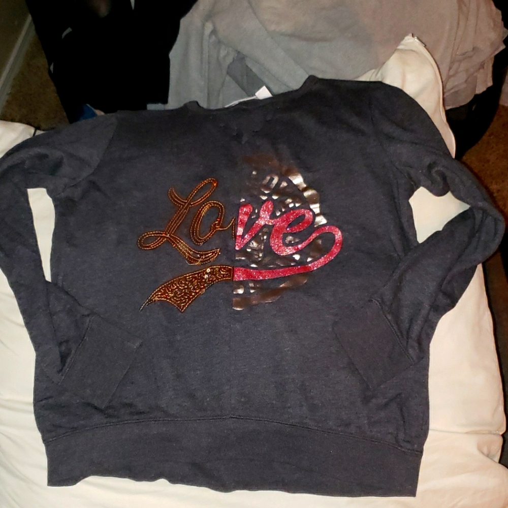 Thin sweatshirt